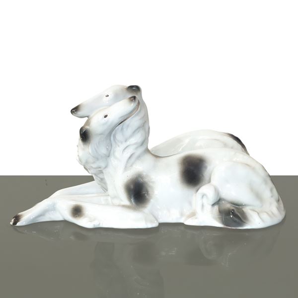 Pair of greyhounds in polychrome porcelain