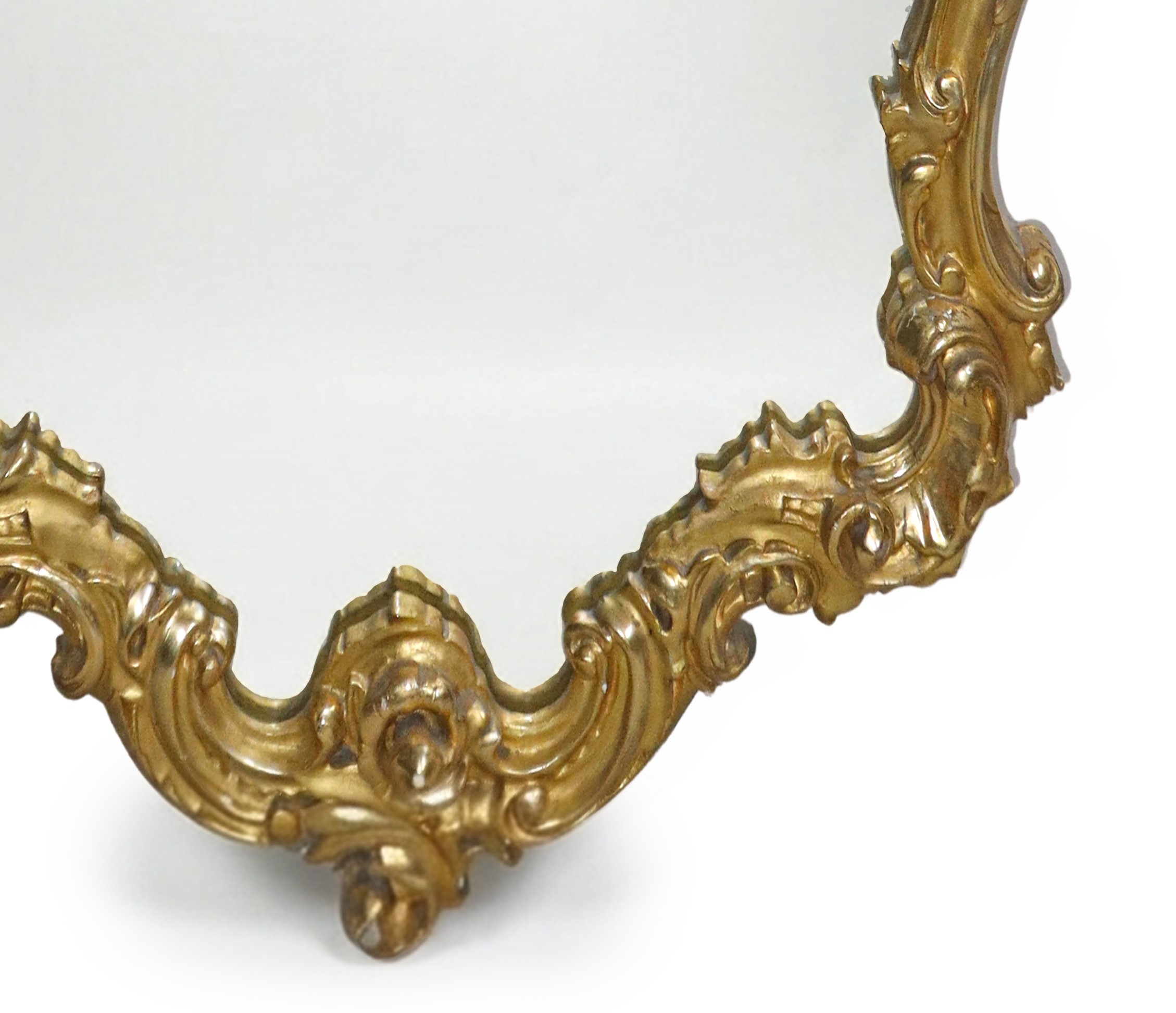 Specchiera dorata, specchio verticale con cornice decorata, h 117 x 92 cm