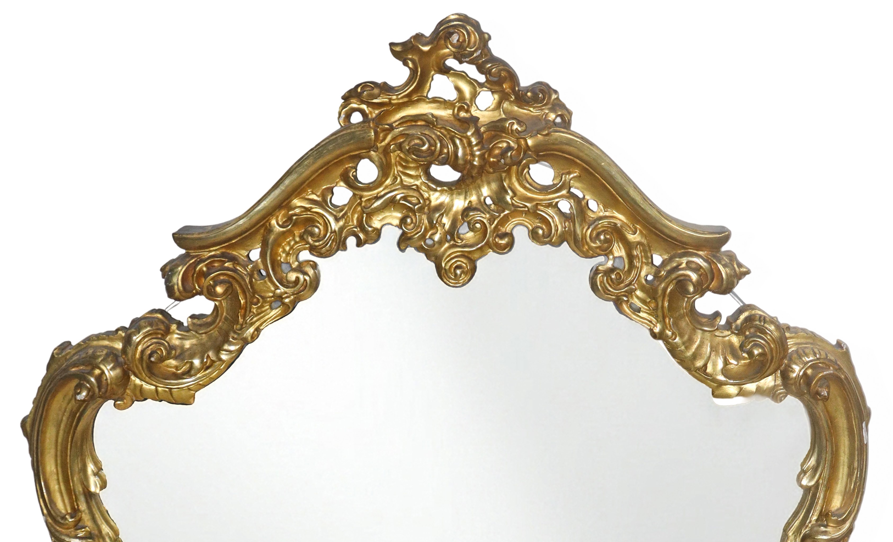 Specchiera dorata, specchio verticale con cornice decorata, h 117 x 92 cm