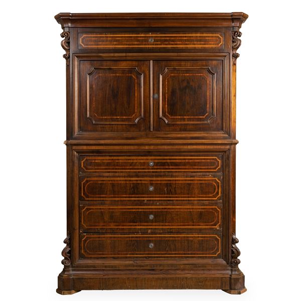 Chiffonier impiallacciata in legno di palissandro a due corpi con cassetti nella parte inferiore sportelli in quella superiore e cassetto sotto il cappello