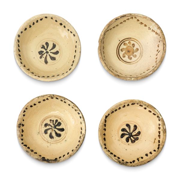 No. 4 Conventual mud pots in glazed majolica from Caltagirone with manganese rosary decoration