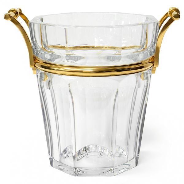Baccarat France - SUAGLASS MANUFACTURE BACCARAT HARCOURT COLLECTION IN CLEAR CRYSTAL AND GOLD-PLATED METAL. Scratches present.
