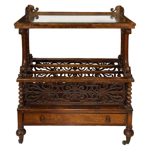 Etagere inglese in legno intagliato con piano in vetro