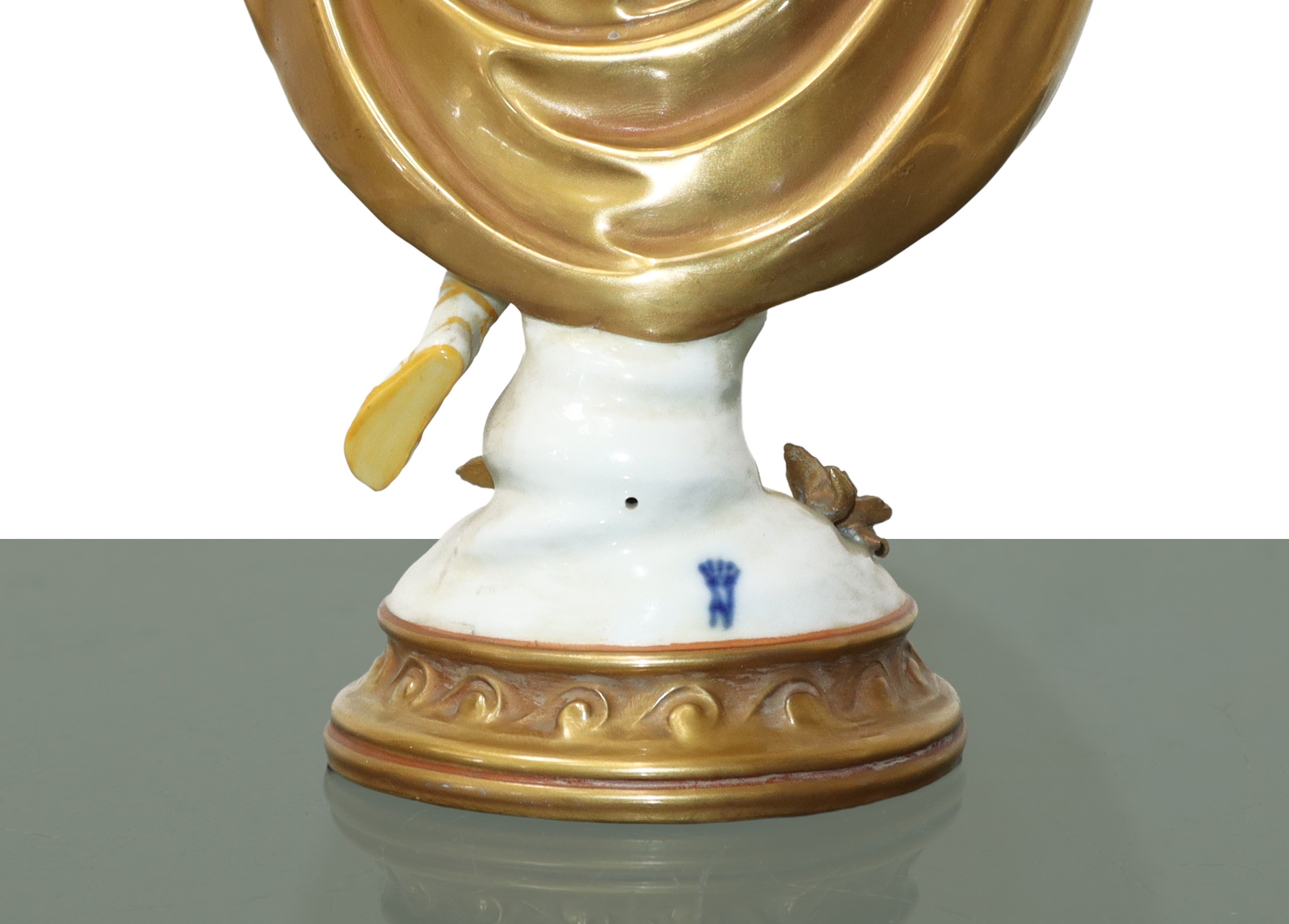 Capodimonte - Danzatrice in abito dorato, scultura in porcellana