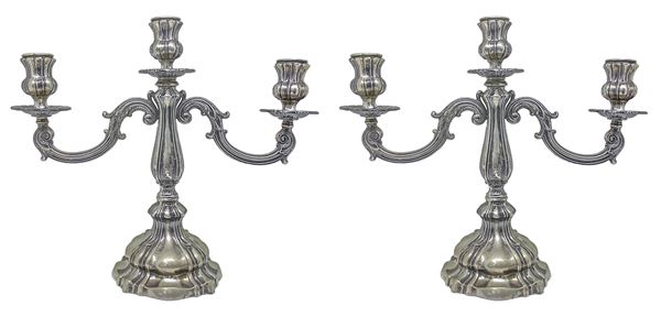 Pair of silver candlesticks, XX century. Cm 30x35. Gross weight 1,600 kg