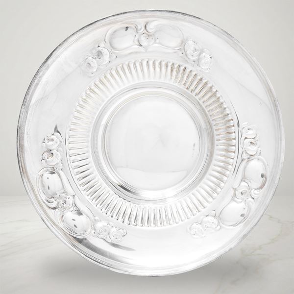 Piatto in argento 800 con decoro a rose