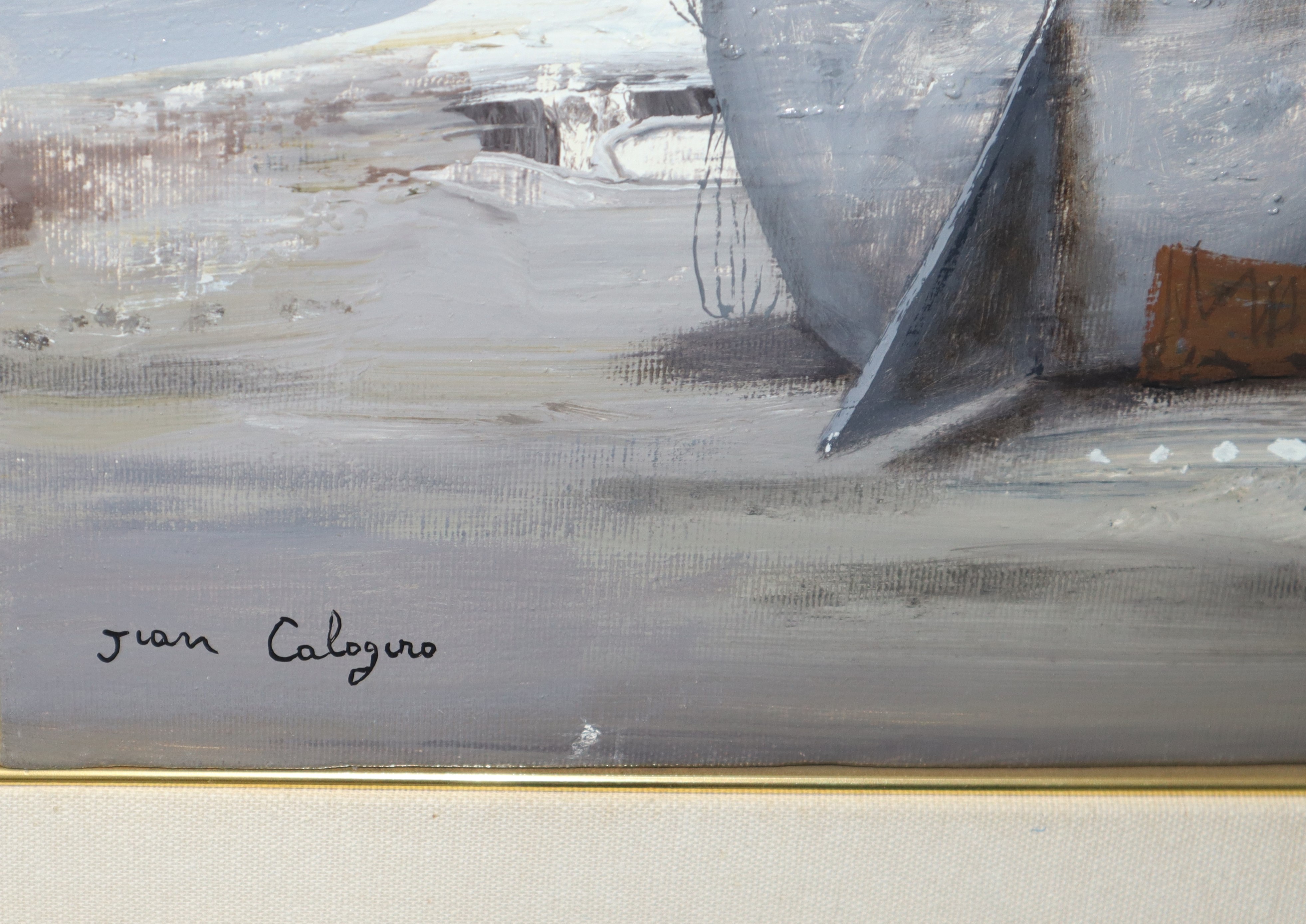 Scena surrealista con due figure in primo piano e pesci