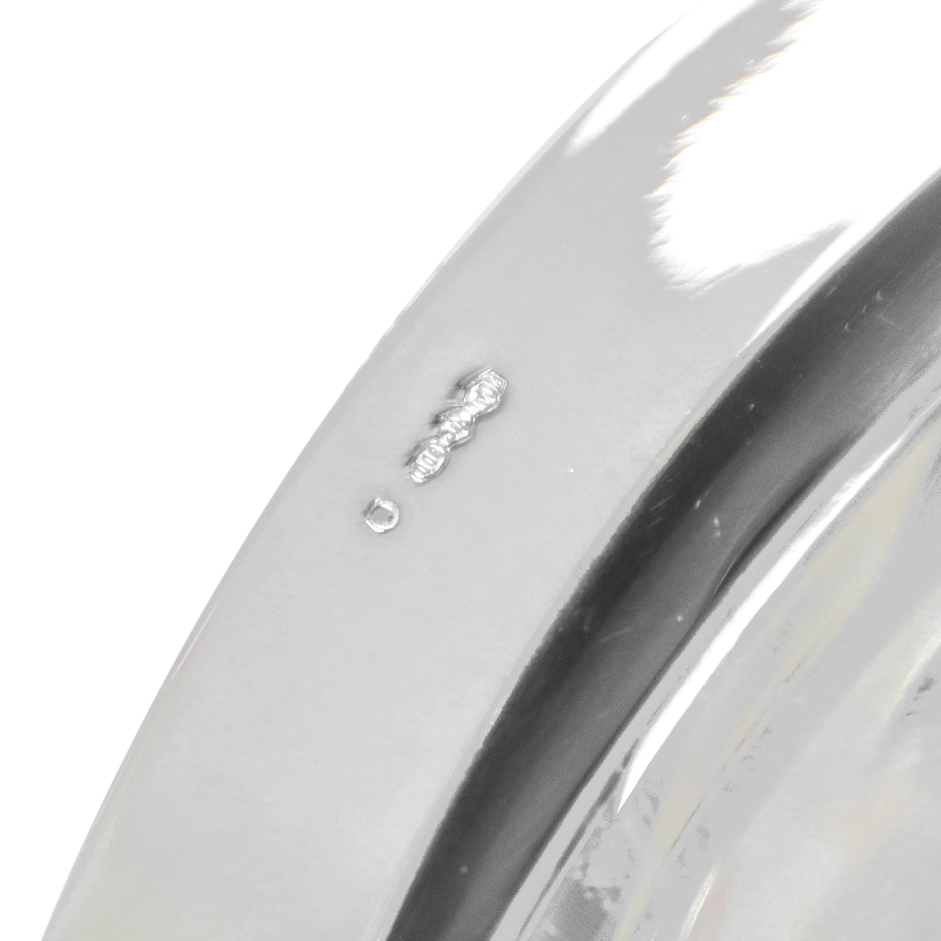 Piatto in argento 800 con finitura a specchio