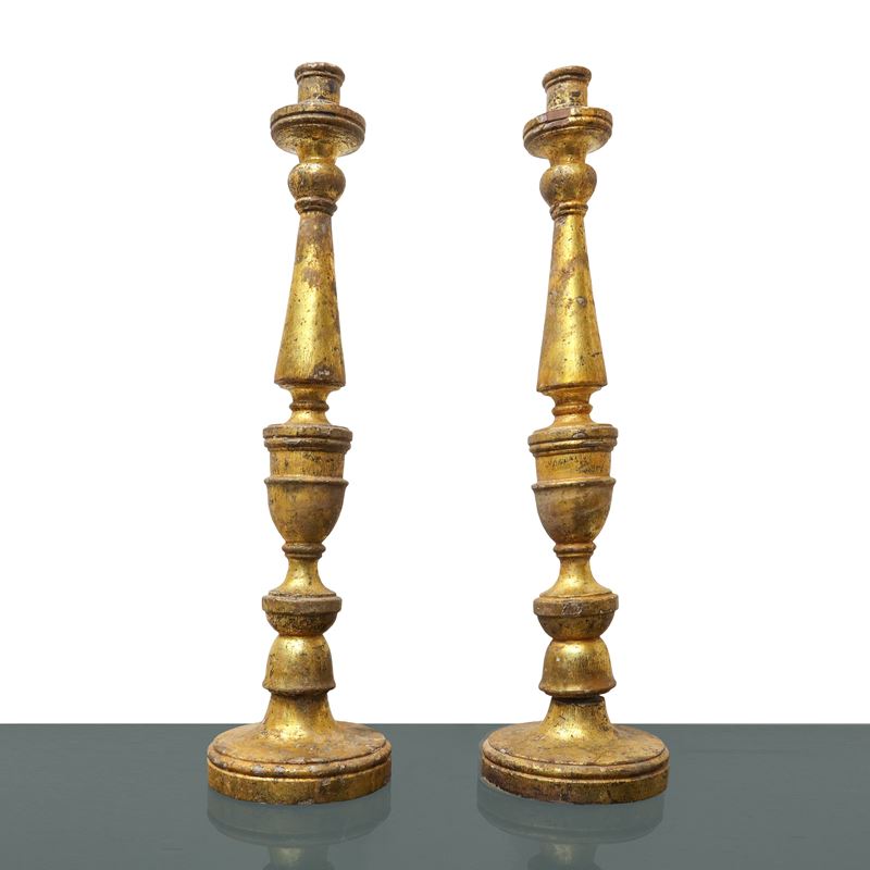 Coppia di Candelabri in Legno Dorato Argento e Mecca