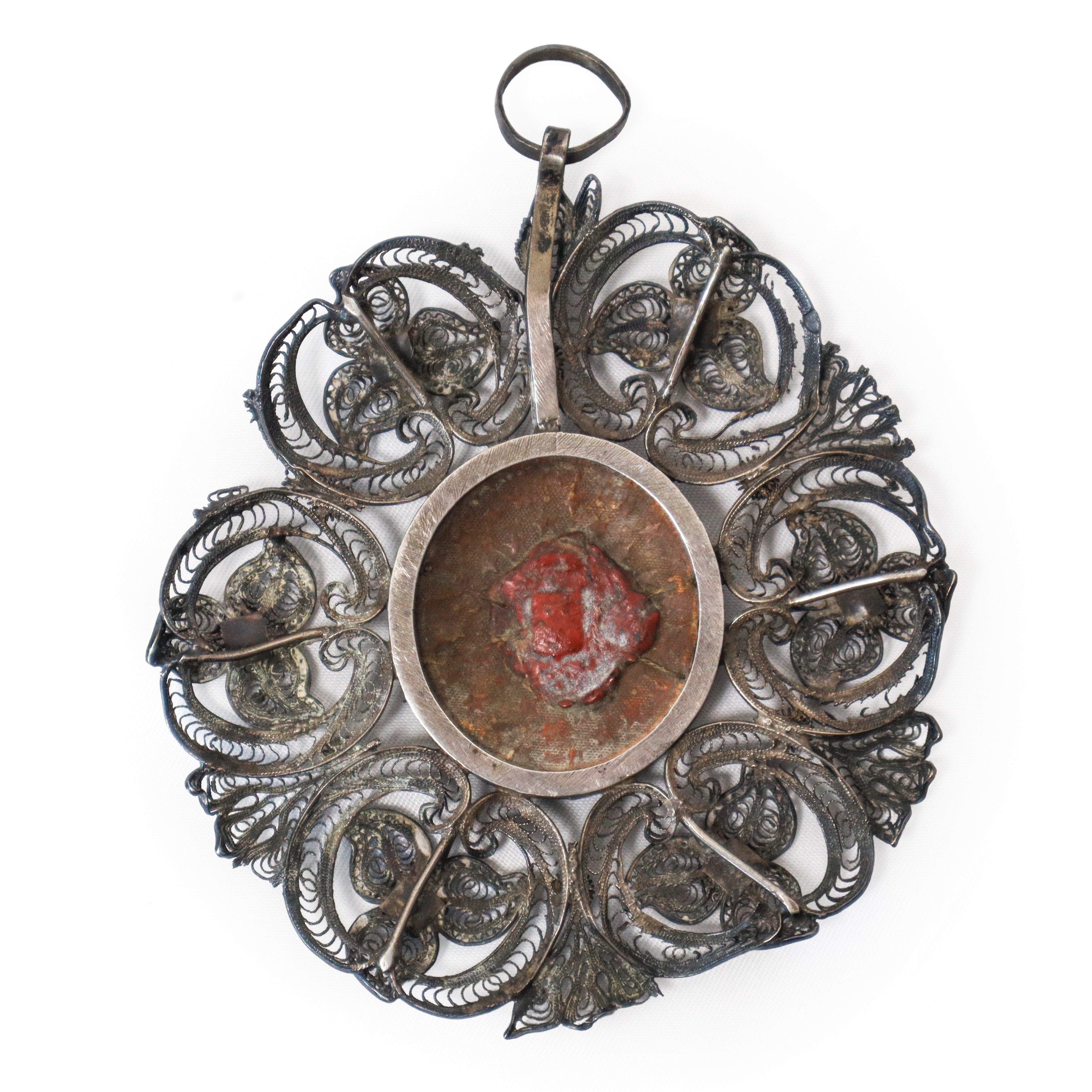 Reliquiario in argento filigranato a fiori di Santa Caterina
