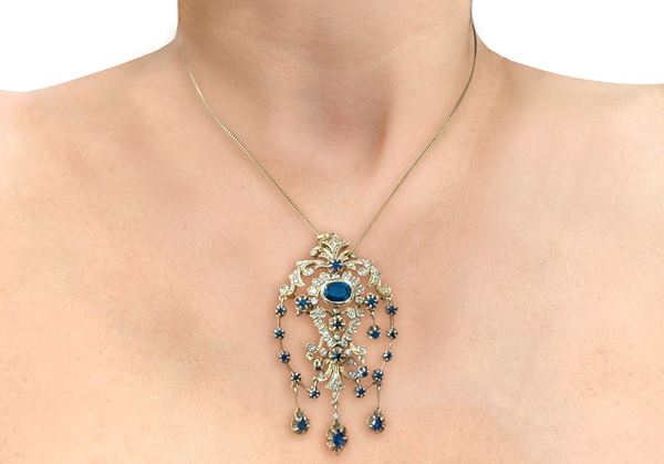 Collana in oro giallo 750 con pendentif con zaffiri e diamanti taglio brillante