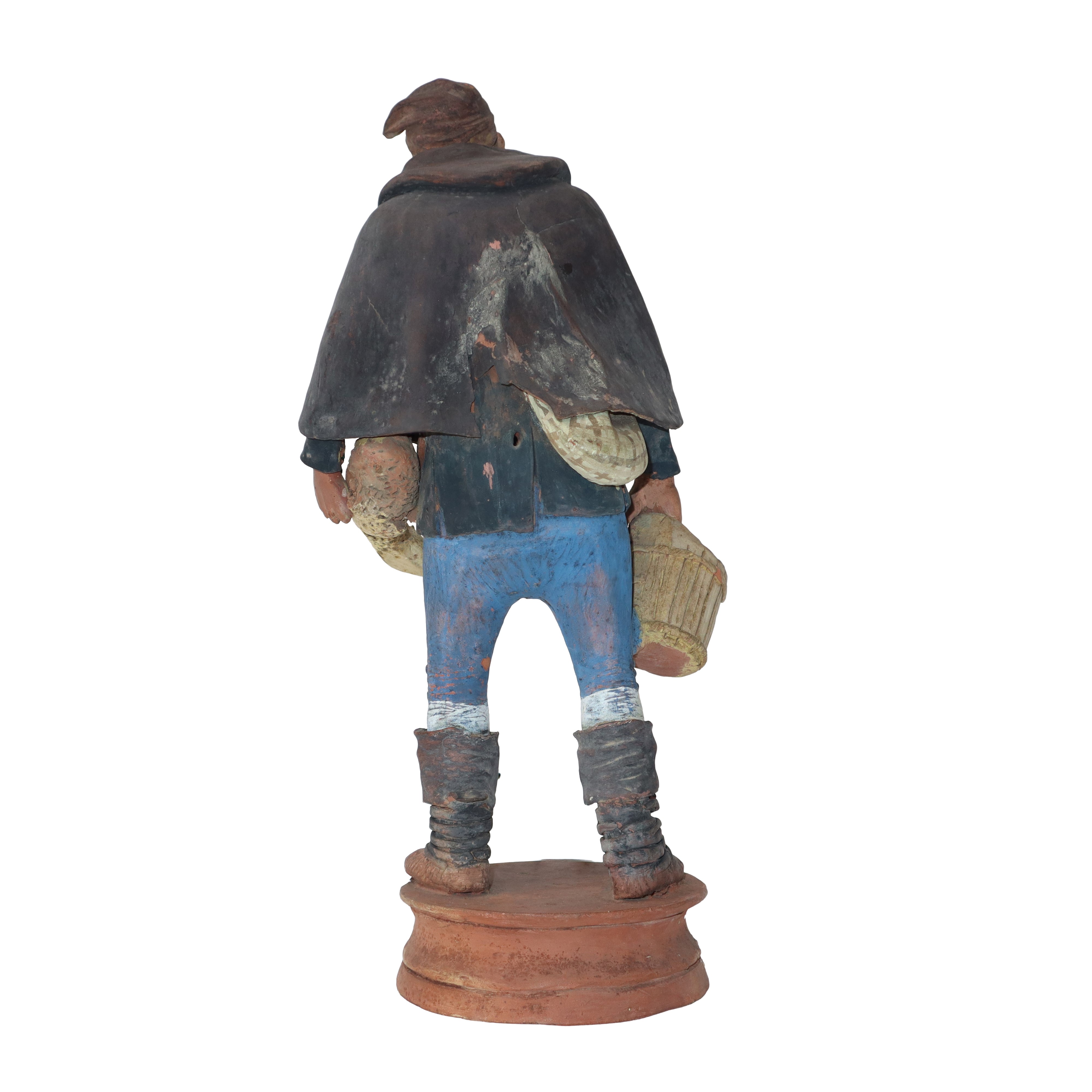 Gruppo di n. 3 figurine in terracotta di Caltagirone raffiguranti Contadini in teca di legno