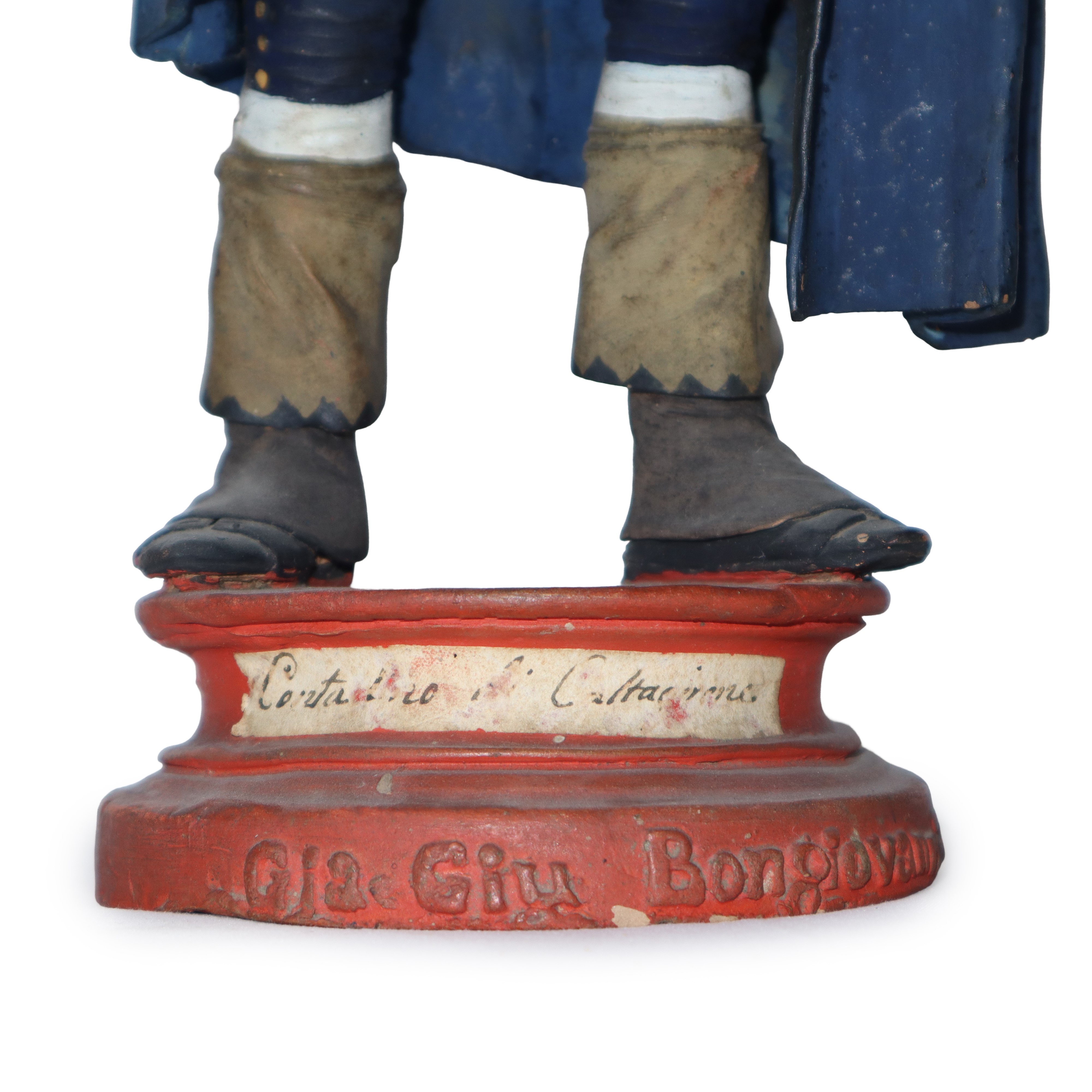 Gruppo di n. 3 figurine in terracotta di Caltagirone raffiguranti Contadini in teca di legno