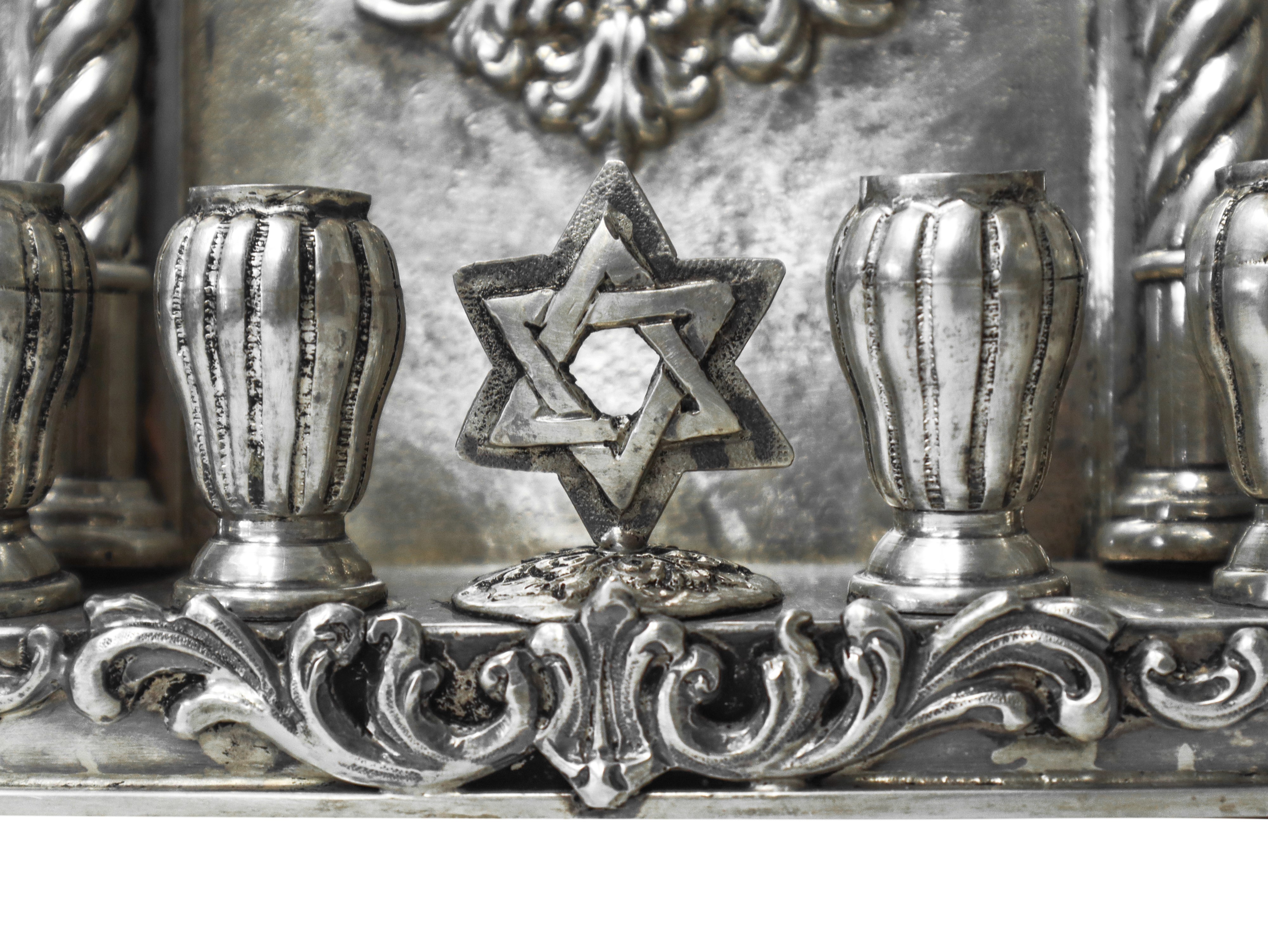 Lampada Menorah per Hanukkah in argento, con stella di David e otto candelieri