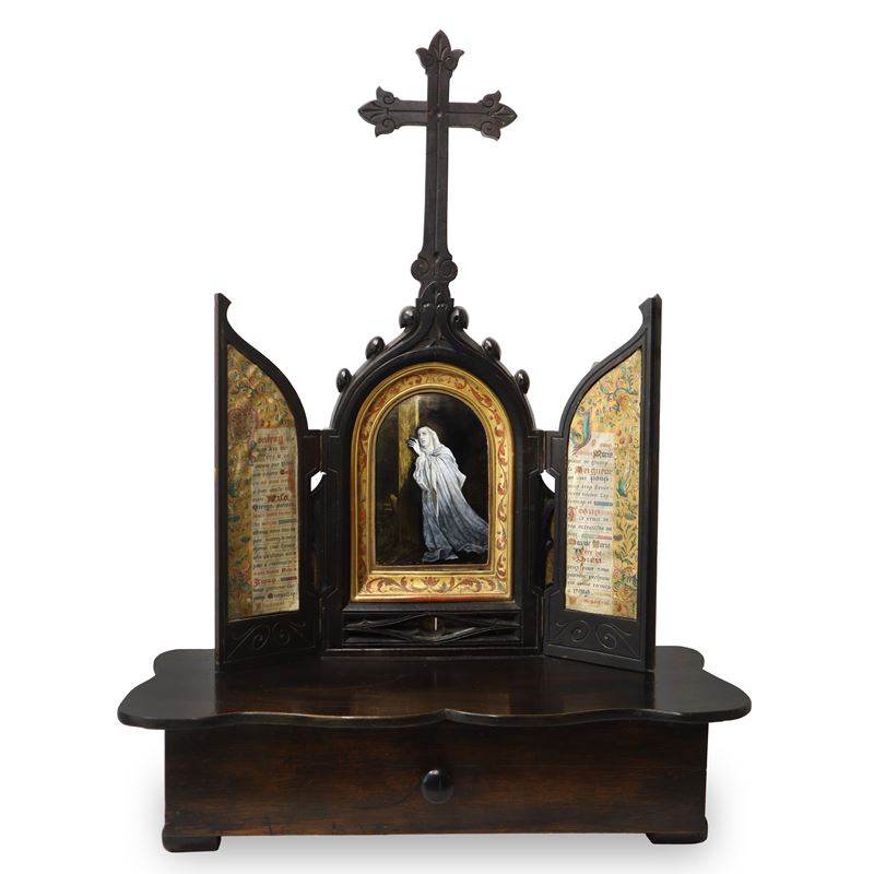 Altarino neogotico, Vergine addolorata ai piedi della Croce, smalto di Limoges su rame, XIX secol...