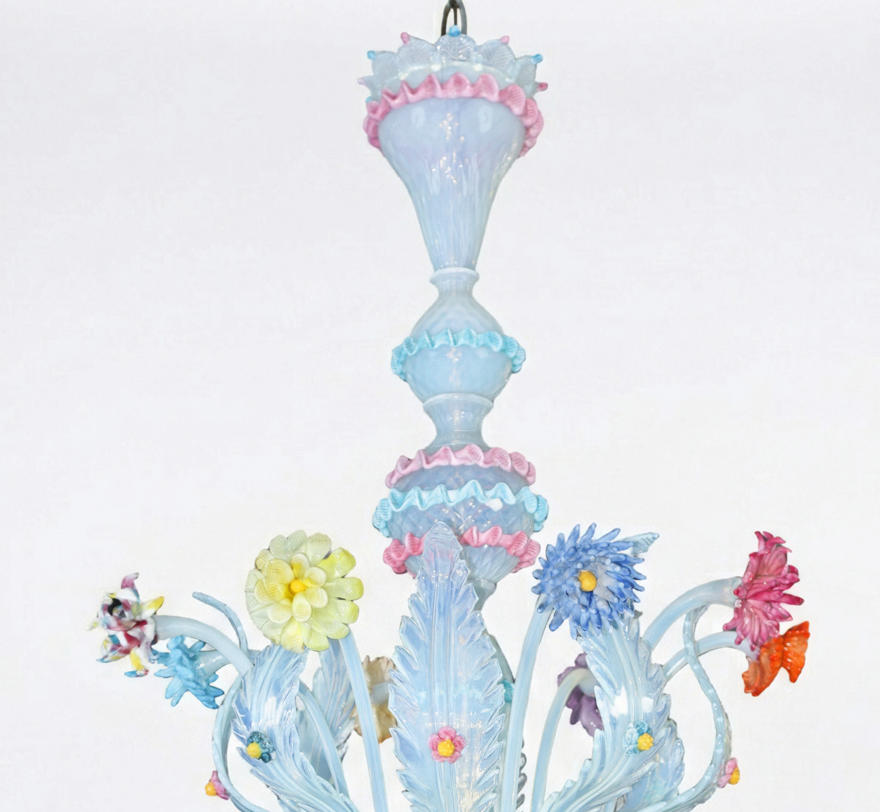 Lampadario in Vetro di Murano Lattimo con Decori Floreali Policromi