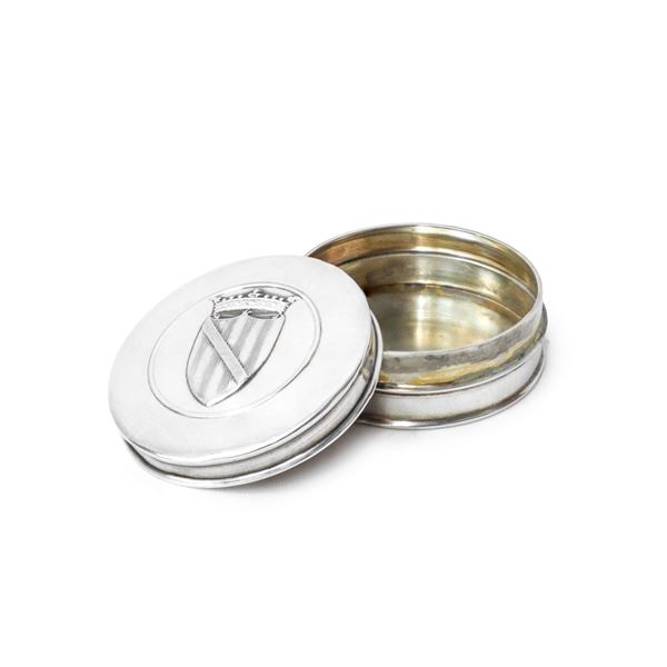 800 silver box with coat of arms.