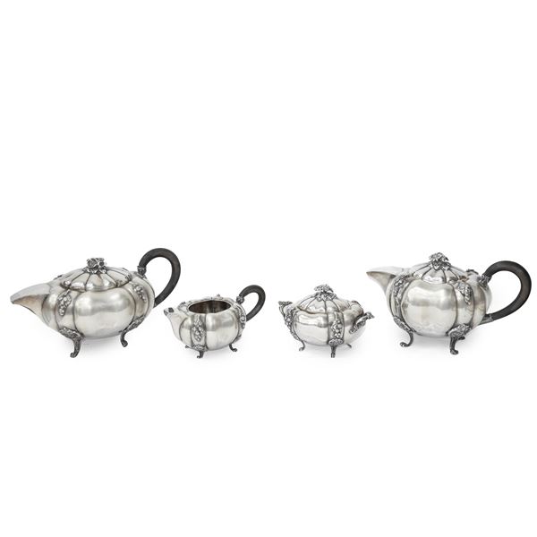 Servizio da te e caffe' in argento 800
