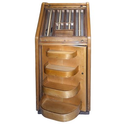 Espositore vintage da ottico in legno con mobiletto girevole e montature di prova per optometrist...