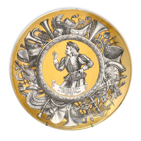 Piero Fornasetti - Piatto ornamentale della serie Melodramma raffigurante Rigoletto