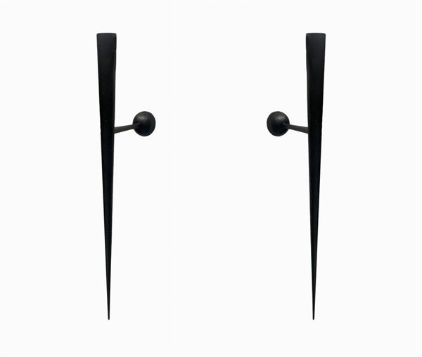 Lumen production. Pair of black lacquered metal applique with lanceolate shape structure, Italy.
H cm 76.