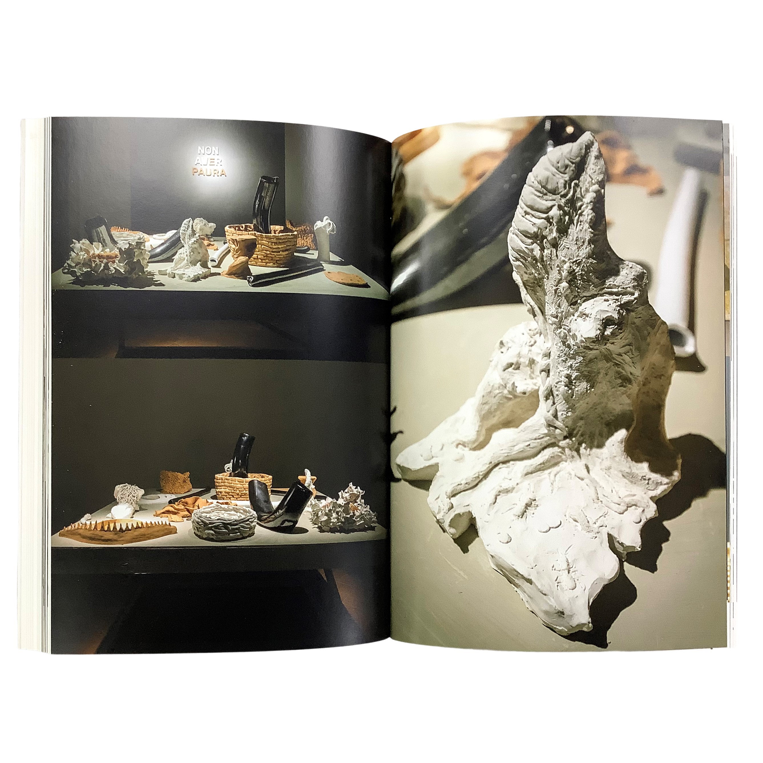 Christian Caliandro (a cura di), Cantieri Montelupo: Tritume — arte contemporanea in ceramica e l...