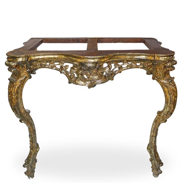 Consolle in legno dorato