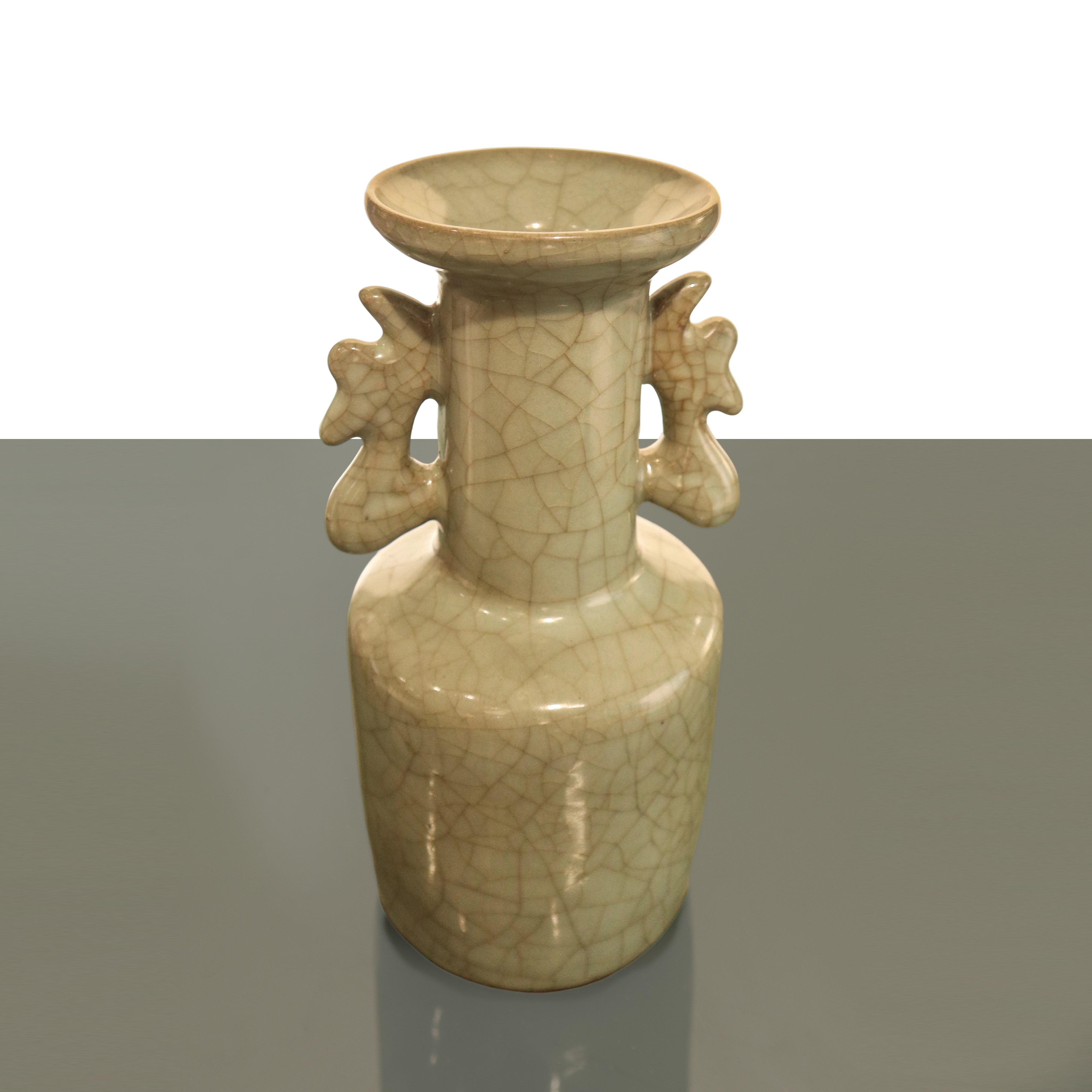 Vaso in porcellana cinese a due anse, smalto celadon