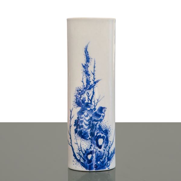 Blue and white Chinese porcelain brush holder with bird decoration