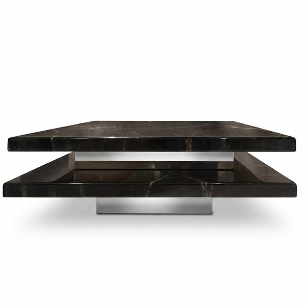 Tavolino da salotto produzione italiana con doppio piano in marmo nero