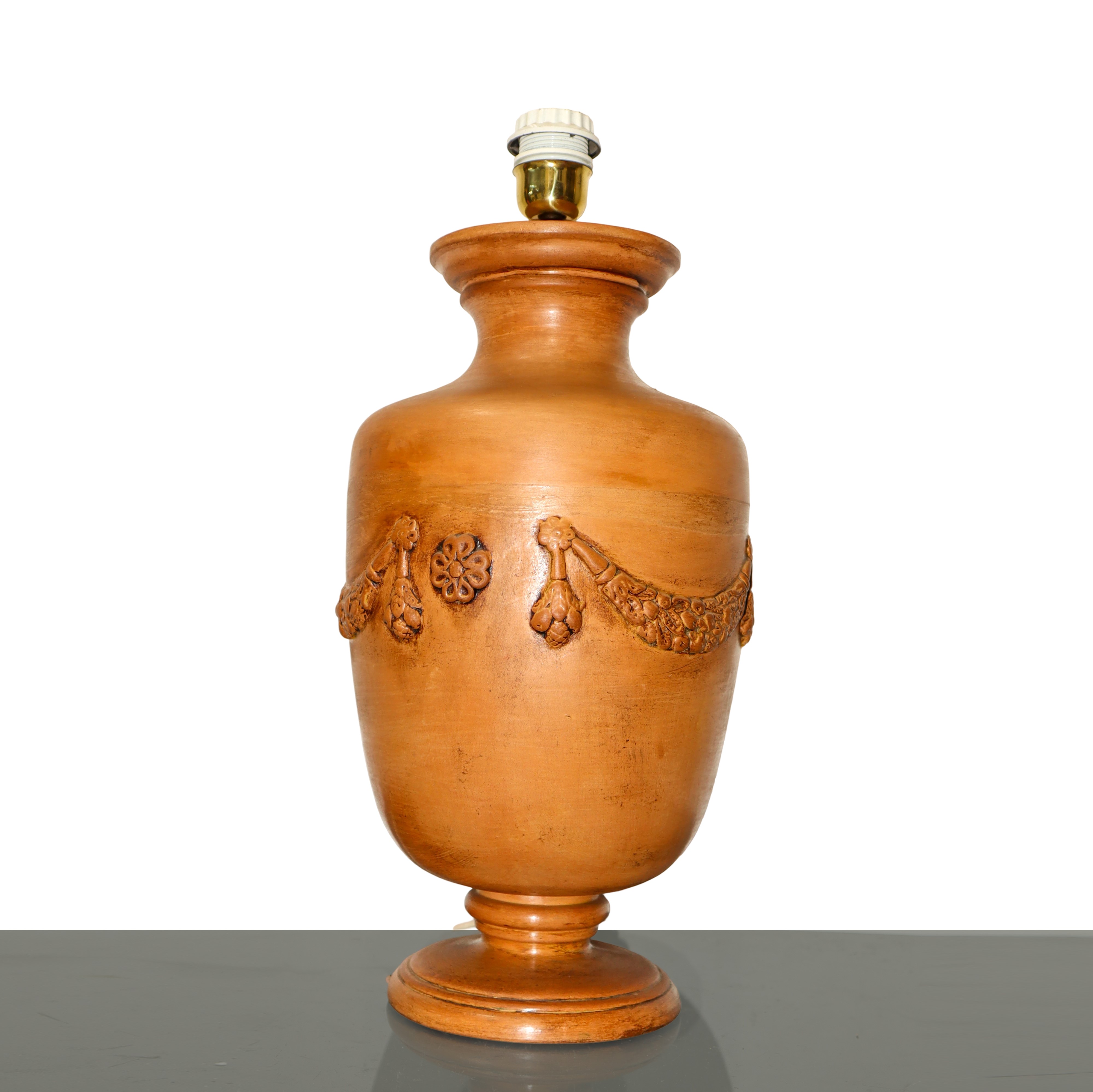 Lume in Terracotta