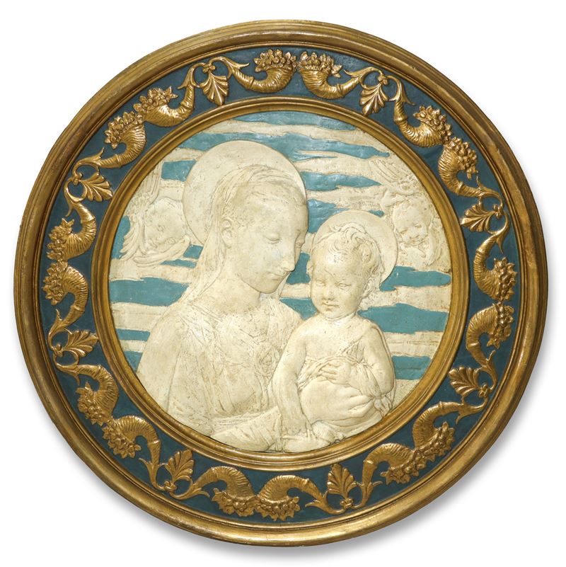 Luca della Robbia - Madonna con Bambino e Zefiri, Tondo con Bassorilievo in Stucco