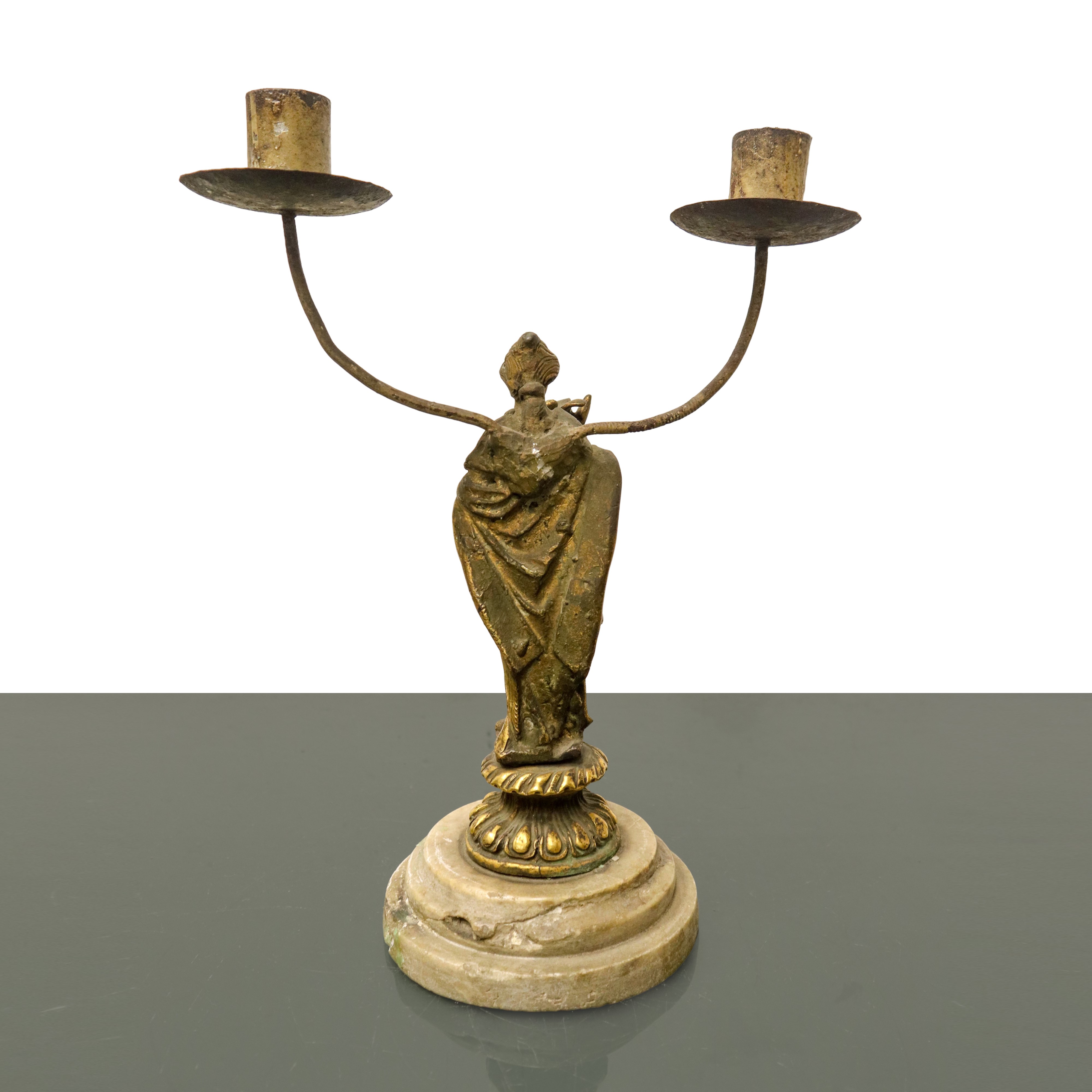 Coppia di Candelabri in Bronzo a Due Luci con Base in Marmo con Raffigurazioni di Divinità Classi...