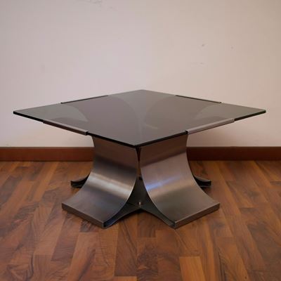 Tavolo Space Age con struttura in acciaio inossidabile spazzolato e vetro fumè