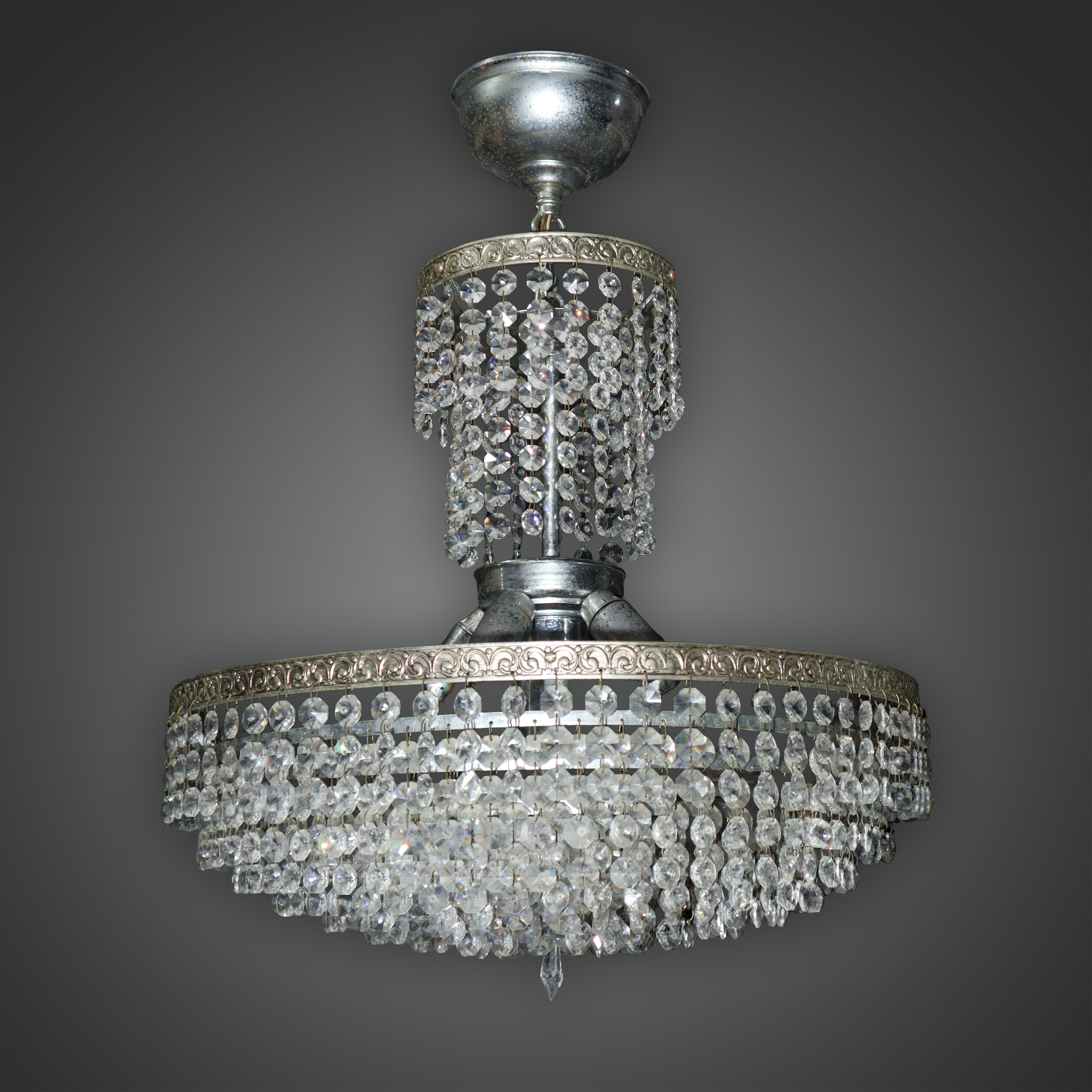 Coppia di Lampadari con Brindoli