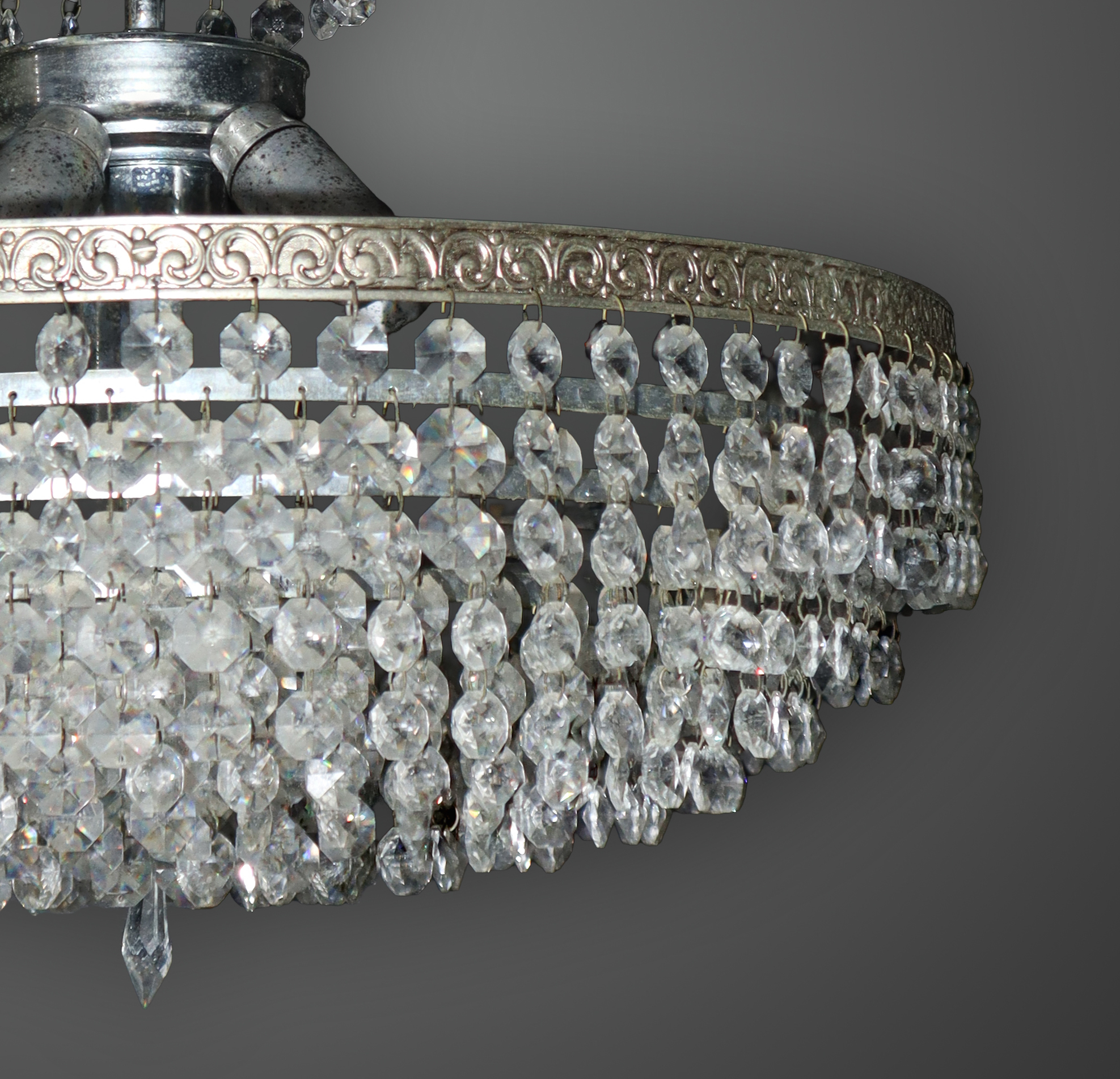 Coppia di Lampadari con Brindoli