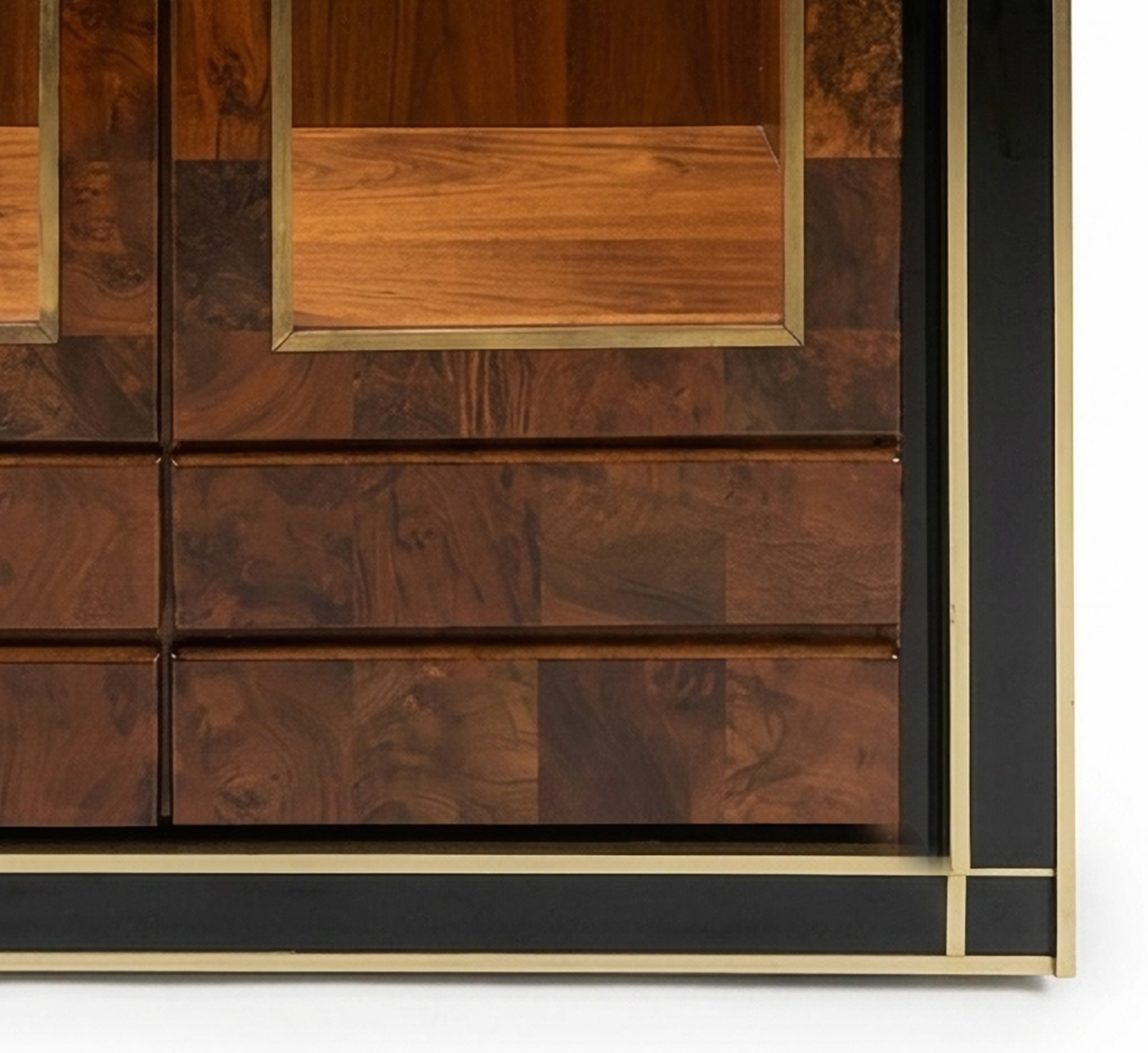Willy Rizzo per Mario Sabot - Vetrina in radica di sequoia e lacca nera con ante in vetro