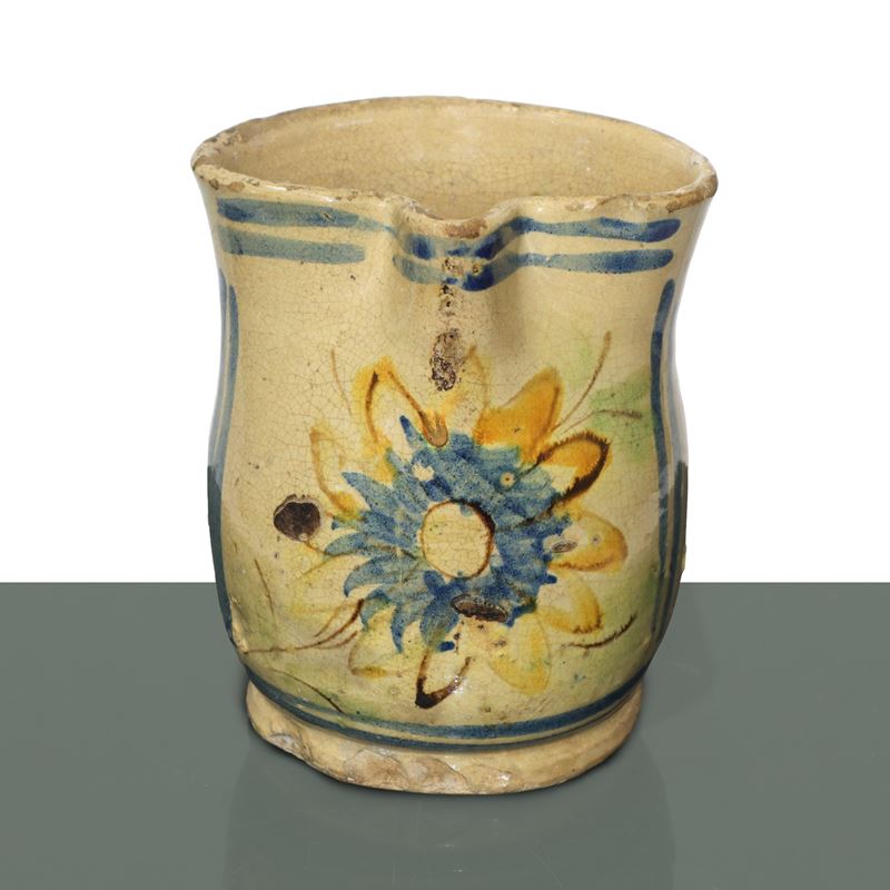 Cannata in Maiolica di Caltagirone con Girasole Policromo sui Toni del Giallo e Dell'azzurro Dipi...