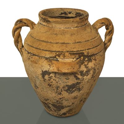 Piccola Anfora Rustica in Terracotta e Manganese con Manici a Treccia a Foro Inferiore per lo Sca...