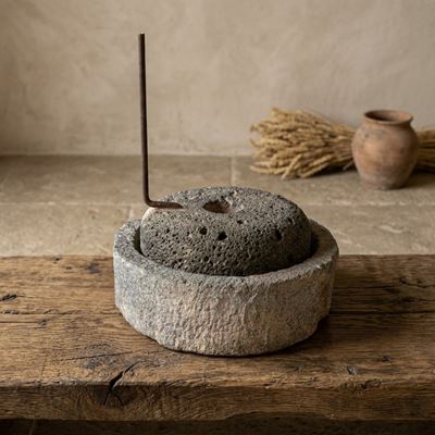 Macina in Pietra Lavica Dell'etna