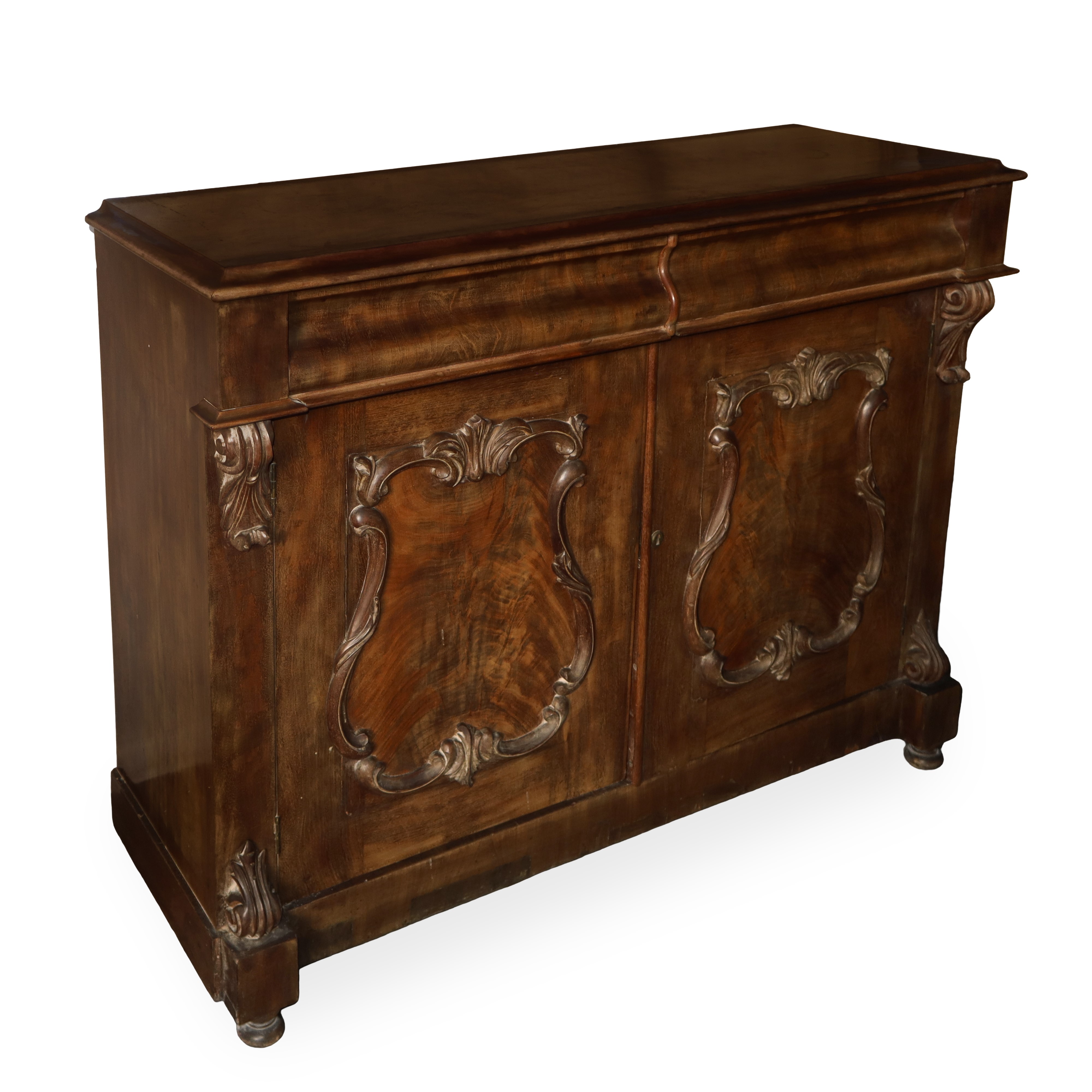 Credenza Bassa con Due Sportelli ed Intarsi a Rilievo
