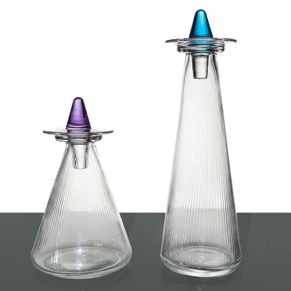 Coppia di decanter in vetro di Murano filigranato con tappi colorati