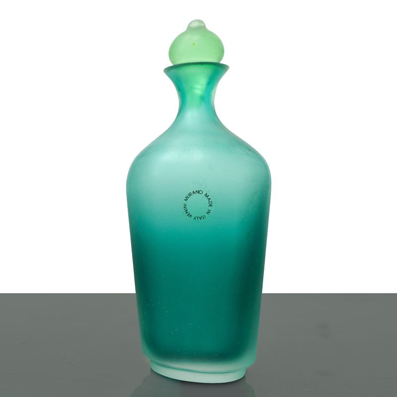 Paolo Venini per Venini - Bottiglia della serie “Velati” in vetro di Murano sommerso verde