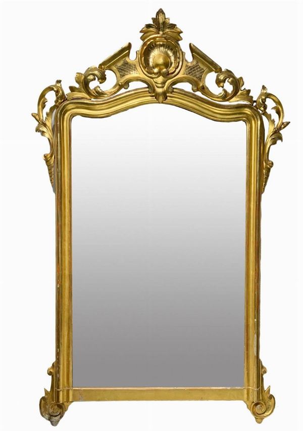 Specchiera  in legno dorato, Luigi Filippo, inizi XIX/XX secolo.  H cm 180 x110