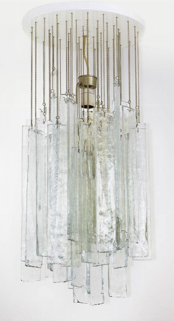 Mazzega, lampadario in vetro e catena ottone, anni '60. Larghezza coppa rotonda, diametro cm 40, h max cm 90.