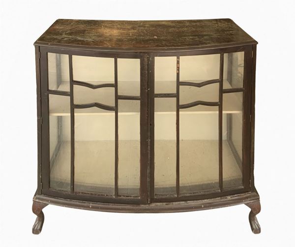 Glass cabinet. Early 20th century, to be restored
120 cm 120x36 cm