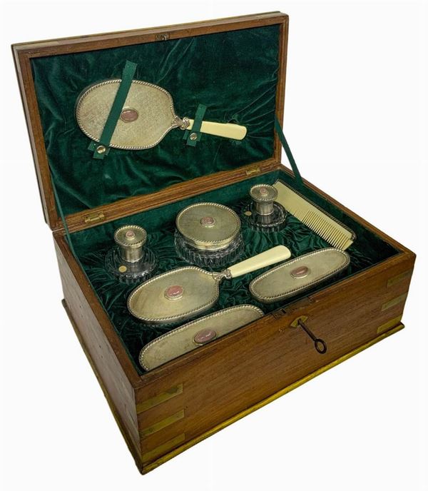 800 silver toilet set