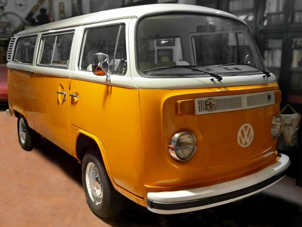 VOLKSWAGEN Mod 23 AS Minibus (1975) km 85743 A.S.I. certified
CHASSIS: 2262022103 ENGINE: 4 BOXER CYLINDERS
DISPLACEMENT: 1584 CM3
FISCAL POWER: 036 CV
BODYWORK: VAN