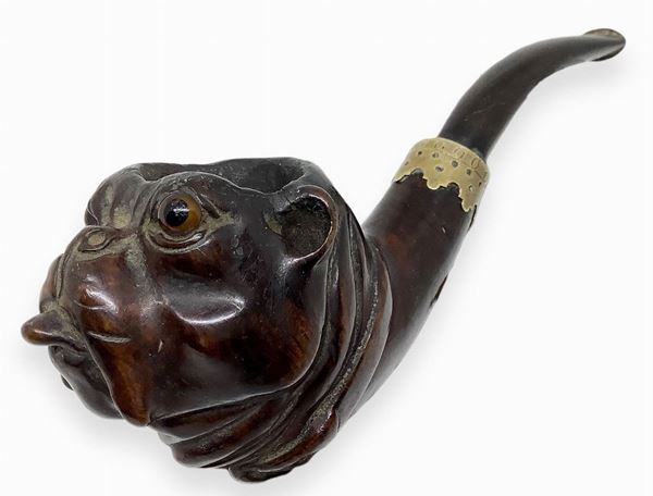 "Pipa Chinese mastiff dog" - Guangzhou, China, Ching Dynasty, Emperor Kwang-Hau (1874-1908).
Pipa hard wood with silver harness.
