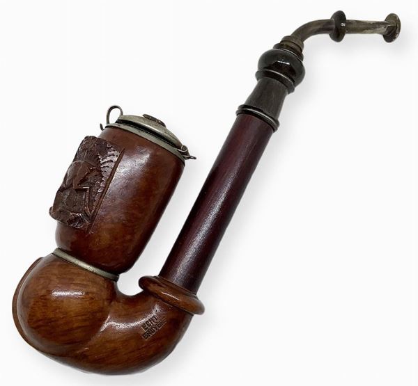 "Pipa Walking with Daini" -Kopenaghen, Denmark. Early '900.
Grossa walking with stove pipe and torch briar, cane cherry, mouthpiece galalith, metal finishes, with salivino.